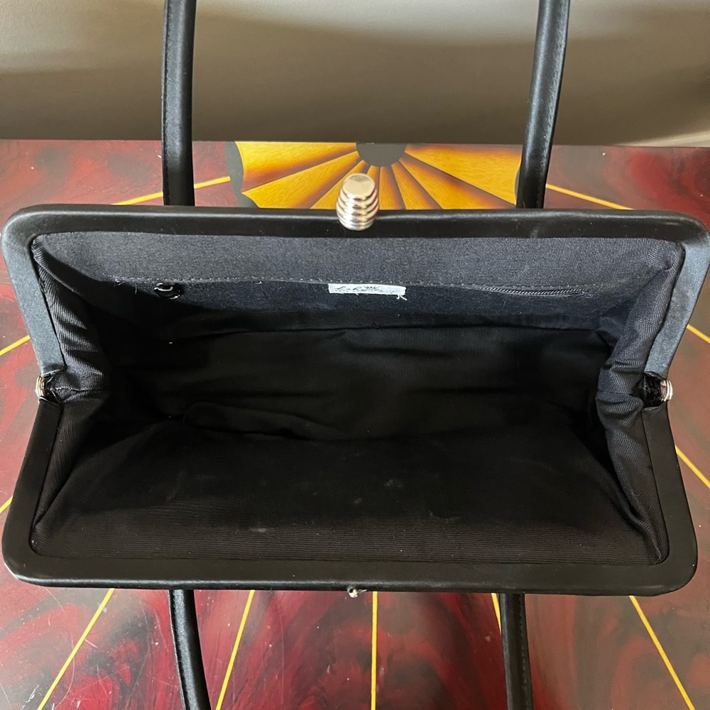 Vintage, 1960’s Black Framed Double Handles Satin/Velvet Small Handbag. - Picture 5 of 11